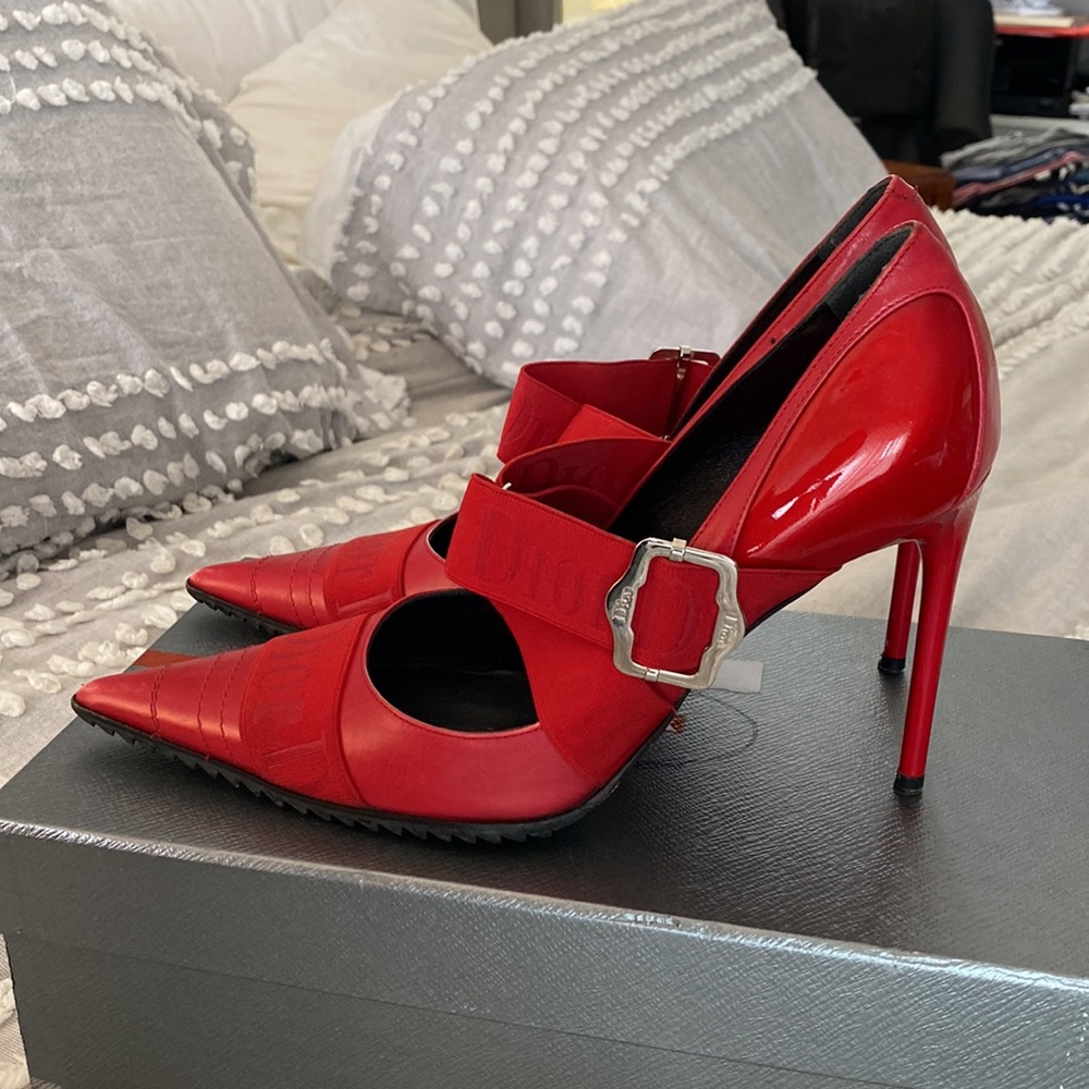 Dior pumps! Worn once!!! Gorgeous red Dior pumps! - Picture 2 of 5